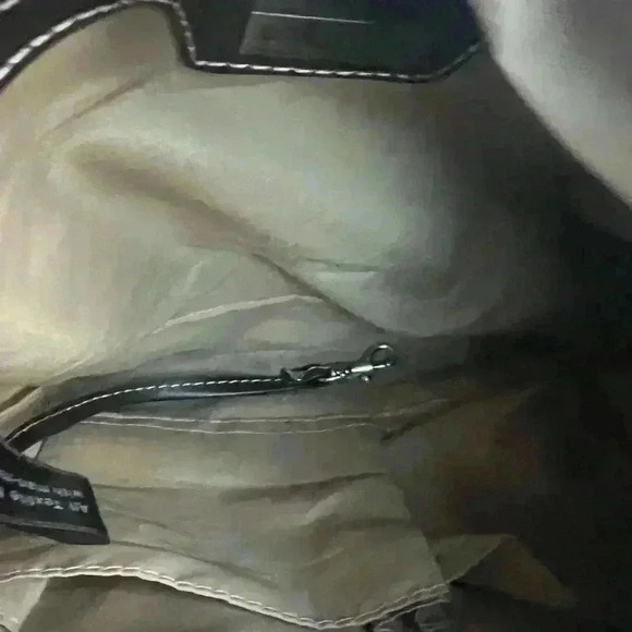 Giani Bernini Bag with matching Coin Purse - Picture 16 of 16